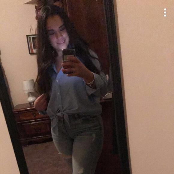 Meet your Posher, Flor - Picture 1 of 1